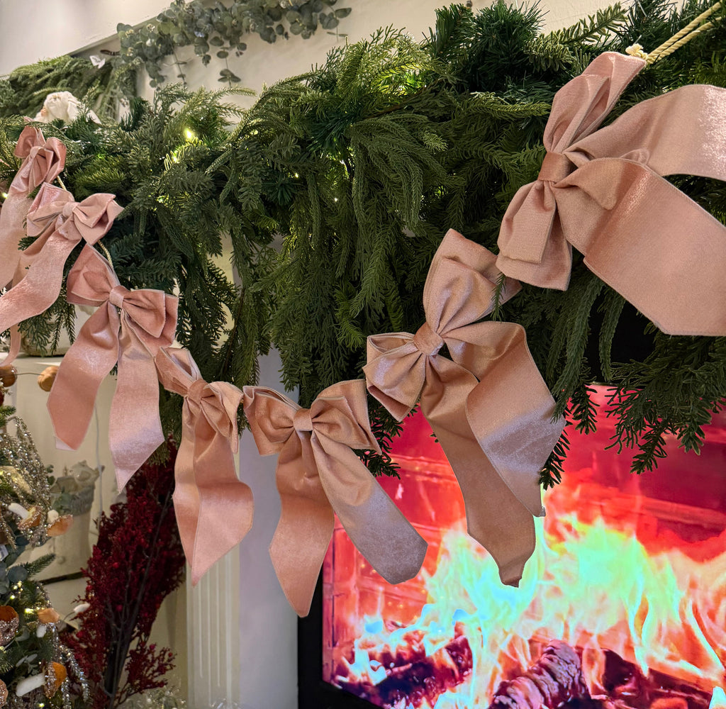 Bow Garland