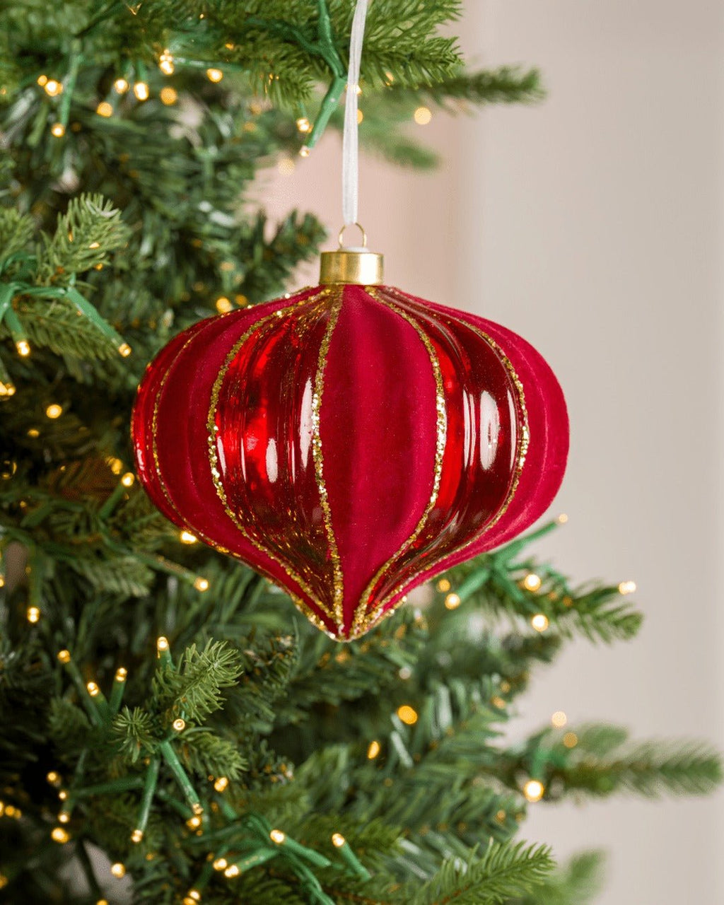 The Red & Green Ornament Set